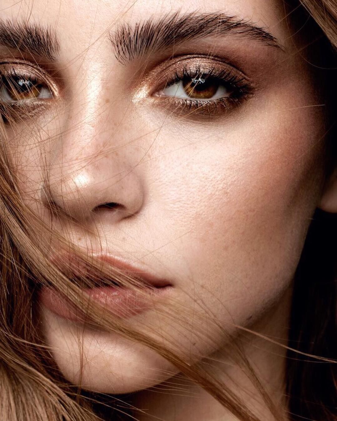 Pros and cons of henna browss.